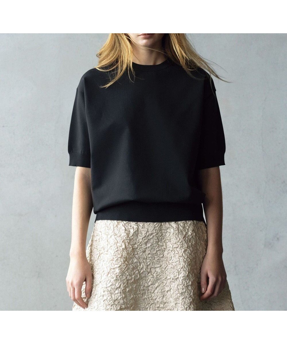 【23区/NIJYUSANKU】の【R(アール)】フォルムニット Tシャツ 人気、トレンドファッション・服の通販 founy(ファニー) 　ファッション　Fashion　レディースファッション　Fashion for Women　トップス・カットソー　Cut & Sew Tops　ニット　Knit Tops & Sweaters　シャツ・ブラウス・オフィスカジュアル　Elegant Blouses & Button-Ups　ロングTシャツ・Tシャツ　Longline T-Shirts & Tees　軽量　Lightweight, Ultra Light　セーター　Sweater, Knitwear　なめらか　Smooth, Silky Texture　人気　Popular, Best Seller　フォルム　Silhouette, Form　ボトム　Bottoms, Lower Wear　A/W・秋冬　Autumn/Winter　冬　Winter / This Winter　新作・新入荷　New Arrivals / New In　エレガント 上品　Elegant　ビジネス 仕事 通勤　Business / Work / Commuting　2025年　2025　2025-2026秋冬・A/W　Autumn/Winter 2025–26 AW25–26　 other-1|ID: prp329100004677645 ipo3291000000033794660