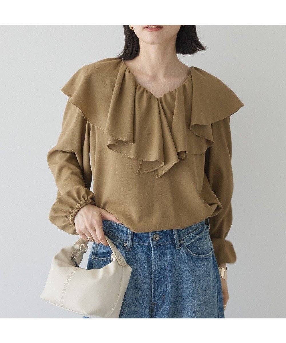 【アメリカンホリック/AMERICAN HOLIC】のフリルカラーブラウス インテリア・キッズ・メンズ・レディースファッション・服の通販 founy(ファニー) 　ファッション　Fashion　レディースファッション　Fashion for Women　トップス・カットソー　Cut & Sew Tops　シャツ・ブラウス・オフィスカジュアル　Elegant Blouses & Button-Ups　アメリカン　American Style　スタイリッシュ　Stylish, Fashionable　フリル　Frill, Ruffle　ブラウジング　Blouson Silhouette, Cinched Waist　ボトム　Bottoms, Lower Wear　ポケット　Pocket, Pocket Detail　A/W・秋冬　Autumn/Winter　新作・新入荷　New Arrivals / New In　おすすめ　Recommended / Our Picks　Olive|ID: prp329100004677755 ipo3291000000033795257