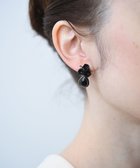 【モンシロ/monshiro】のホリホックピアス 人気、トレンドファッション・服の通販 founy(ファニー) ファッション Fashion レディースファッション Fashion for Women アクセサリー Fashion Accessories イヤリング Earrings ヴィンテージ Vintage Style ガラス Glass, Glassware ジュエリー Jewelry, Accessories パーティ Party, Party Style フランス France, French ボックス Boxy, Box Shape モチーフ Motif, Design Theme 新作・新入荷 New Arrivals / New In セレモニー Ceremony 結婚式 Wedding thumbnail ブラック|ID: prp329100004677809 ipo3291000000033795527
