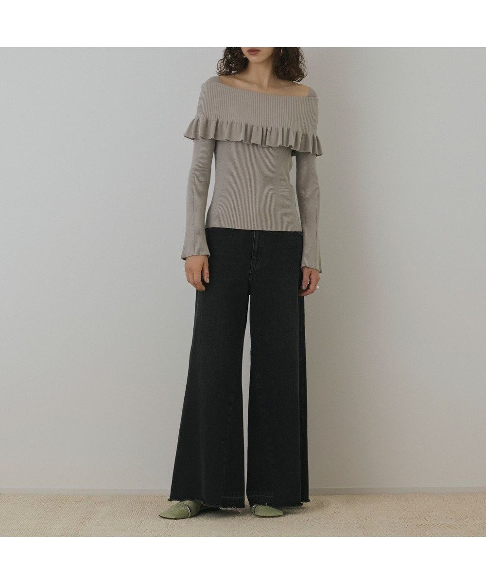 【グレース コンチネンタル/GRACE CONTINENTAL】のオフショルフリルニットトップ インテリア・キッズ・メンズ・レディースファッション・服の通販 founy(ファニー) 　ファッション　Fashion　レディースファッション　Fashion for Women　トップス・カットソー　Cut & Sew Tops　ニット　Knit Tops & Sweaters　イエロー　Yellow　セーター　Sweater, Knitwear　フェミニン　Feminine, Girly　リボン　Ribbon, Bow　定番　Standard, Basic Item　A/W・秋冬　Autumn/Winter　グレー|ID: prp329100004678254 ipo3291000000033797813