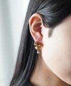 【モンシロ/monshiro】の【パール】ビオラ イヤリング(レッド) 人気、トレンドファッション・服の通販 founy(ファニー) ファッション Fashion レディースファッション Fashion for Women ジュエリー Jewelry ファッションリング Fashion Rings イヤリング・フープ・ドロップタイプ Hoop, Drop & Clip Earrings アクセサリー Fashion Accessories イヤリング Earrings エナメル Patent Leather オリエンタル Oriental Pattern シリコン Silicone, Silicone Material ジュエリー Jewelry, Accessories テクスチャー Texture, Textured Fabric パーティ Party, Party Style パール Pearl, Pearl Accent ボックス Boxy, Box Shape モチーフ Motif, Design Theme リップ Lip, Lip Motif セレモニー Ceremony 結婚式 Wedding thumbnail ゴールド|ID: prp329100004678389 ipo3291000000034256019