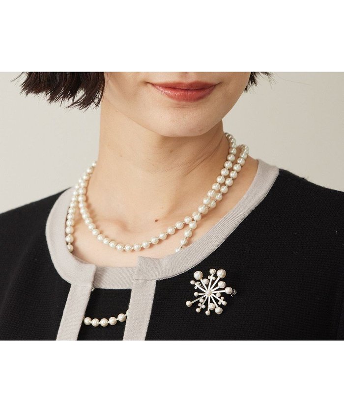 【ジェイ プレス/J.PRESS】のクリスタルパール ブローチ インテリア・キッズ・メンズ・レディースファッション・服の通販 founy(ファニー) https://founy.com/ ファッション Fashion レディースファッション Fashion for Women おすすめ Recommended / Our Picks アクセサリー Fashion Accessories アシンメトリー Asymmetrical Style ガラス Glass, Glassware ギフト プレゼント Gift / Present クリスタル Crystal, Swarovski ショール Shawl, Wrap ジャケット Jacket, Outerwear セレモニー Ceremony パール Pearl, Pearl Accent ブローチ Brooch, Pin Brooch マフラー Scarf, Muffler エレガント 上品 Elegant |ID: prp329100004678509 ipo3291000000034256385