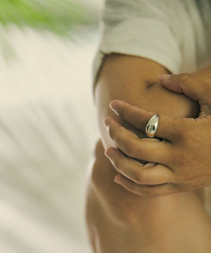 【ヨア/yoaa】のシルバー925 オーバル リング インテリア・キッズ・メンズ・レディースファッション・服の通販 founy(ファニー) https://founy.com/ ファッション Fashion レディースファッション Fashion for Women ジュエリー Jewelry ファッションリング Fashion Rings アクセサリー Fashion Accessories イヤーカフ Ear Cuffs オーバル Oval Design シルバー Silver, Metallic Silver シンプル Simple, Minimal なめらか Smooth, Silky Texture 日本製 Made In Japan |ID: prp329100004678576 ipo3291000000034256664