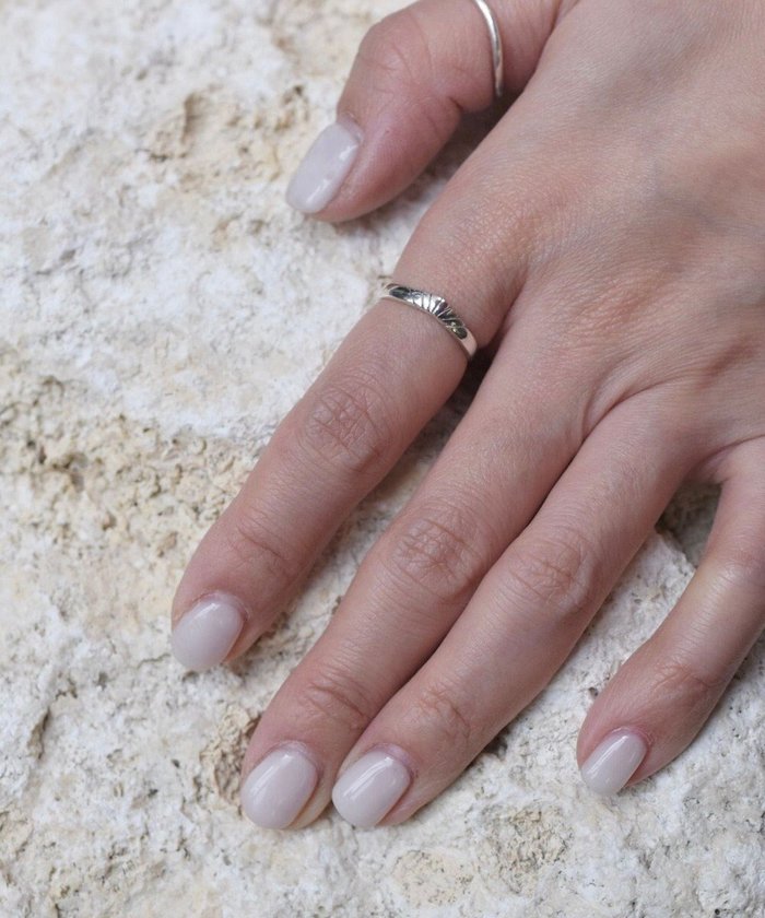 【ヨア/yoaa】のシルバー925 サンセット リング インテリア・キッズ・メンズ・レディースファッション・服の通販 founy(ファニー) https://founy.com/ ファッション Fashion レディースファッション Fashion for Women ジュエリー Jewelry ファッションリング Fashion Rings アクセサリー Fashion Accessories シルバー Silver, Metallic Silver なめらか Smooth, Silky Texture おすすめ Recommended / Our Picks 日本製 Made In Japan |ID: prp329100004678584 ipo3291000000034256711