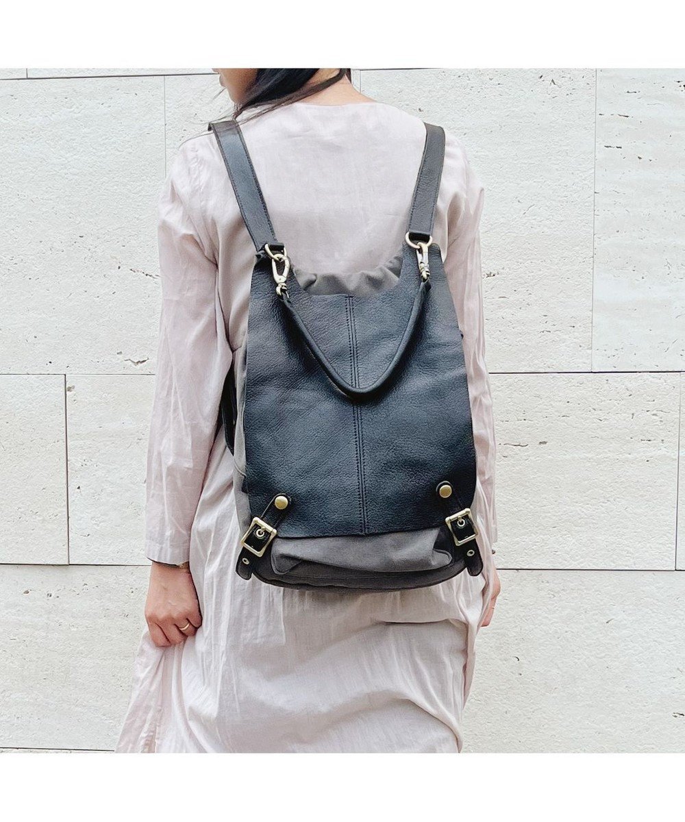 【アンビリオン/UNBILLION】のperche / 牛革かぶせキャンバスリュックサック 人気、トレンドファッション・服の通販 founy(ファニー) ファッション Fashion レディースファッション Fashion for Women バッグ Bags イタリア Italy キャンバス Canvas, Canvas Fabric ショルダー Shoulder, Shoulder Strap シルバー Silver, Metallic Silver プリント Print, Printed Pattern リュック Backpack, Rucksack 再入荷 Restock / Back in Stock other-1|ID: prp329100004678670 ipo3291000000034257030