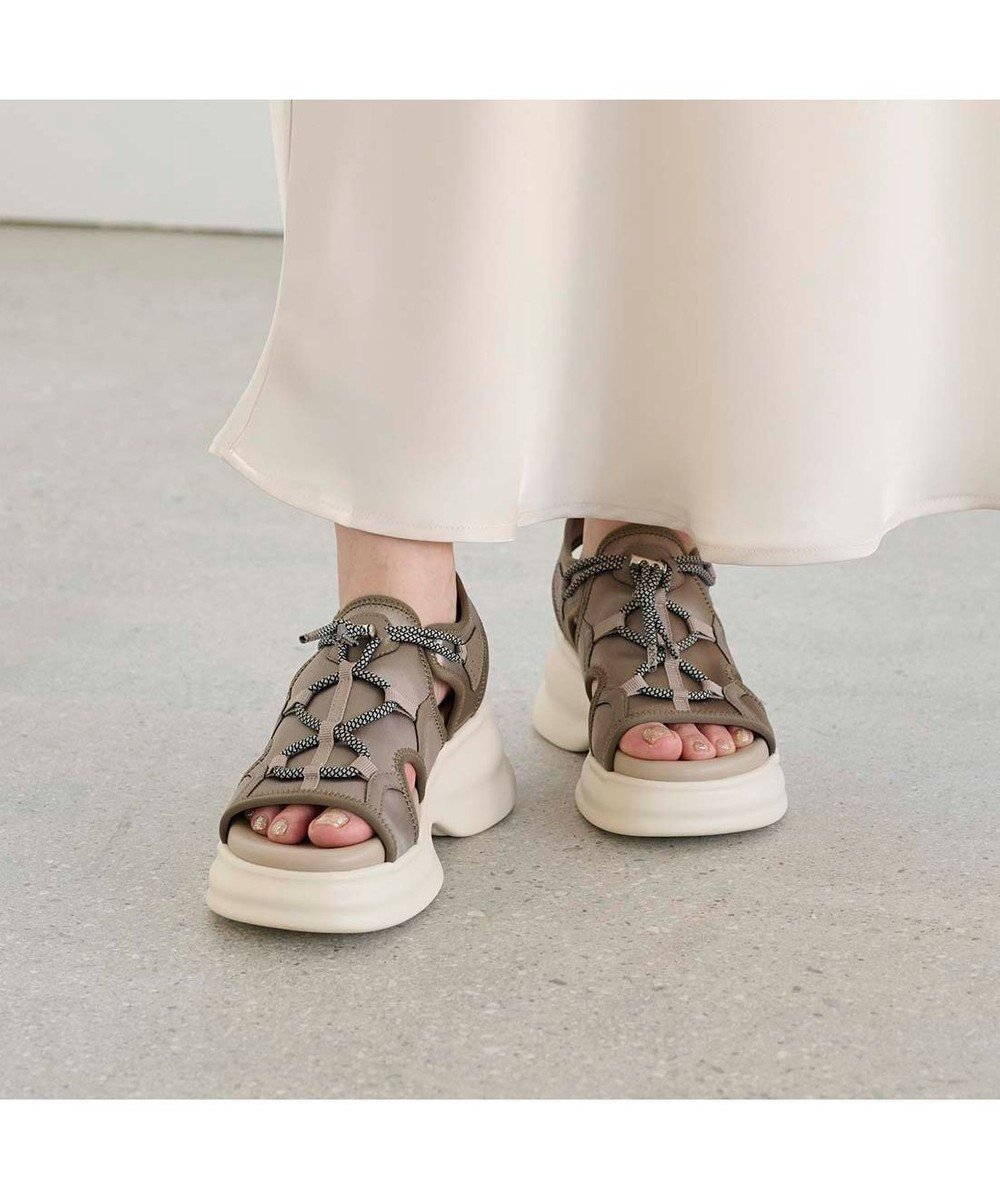 【モード エ ジャコモ/MODE ET JACOMO】のMODE ET JACOMO ボリュームソールスポーツサンダル インテリア・キッズ・メンズ・レディースファッション・服の通販 founy(ファニー) 　ファッション　Fashion　レディースファッション　Fashion for Women　スポーツウェア　Functional & Stylish Sportswear　サンダル&ミュール　Sandals & Mules　クール　Cool, Chic　サテン　Satin, Glossy Fabric　サンダル　Sandals, Summer Shoes　シューズ　Shoes, Footwear　ストレッチ　Stretch, Stretchy Fabric　スポーティ　Sporty, Casual Athletic　レース　Lace, Lace Fabric　夏　Summer　春　Spring　S/S・春夏　SS, Spring/Summer, Warm Season　グレー|ID: prp329100004678987 ipo3291000000034595112