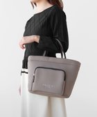 【トッカ/TOCCA】の【WEB&一部店舗限定】GOCCIA TOTE トートバッグ 人気、トレンドファッション・服の通販 founy(ファニー) ファッション Fashion レディースファッション Fashion for Women バッグ Bags アウトドア Outdoor Clothing クッション Cushion, Throw Pillow ジップ Zip, Zipper スーツ Suit, Formalwear 財布 Wallet, Purse フェミニン Feminine, Girly フロント Front, Front Design ポケット Pocket, Pocket Detail リゾート Resort, Vacation Style おすすめ Recommended / Our Picks 旅行 Travel ビジネス 仕事 通勤 Business / Work / Commuting thumbnail グレージュ系|ID: prp329100004679007 ipo3291000000034747041