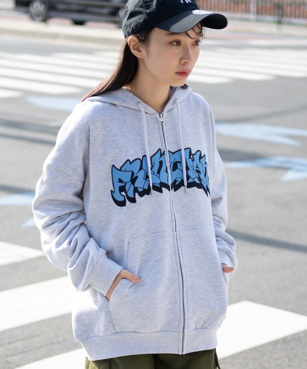 【ウィゴー/WEGO】の【ユニセックス着用ITEM】ワッペンロゴZIPパーカー インテリア・キッズ・メンズ・レディースファッション・服の通販 founy(ファニー) 　ファッション　Fashion　レディースファッション　Fashion for Women　トップス・カットソー　Cut & Sew Tops　レディースパーカー・カジュアルフーディー　Casual Hoodies & Sweatshirts　インナー　Innerwear　春　Spring　秋　Autumn　カーゴパンツ　Cargo Pants, Utility Pants　ショーツ　Shorts, Short Pants　スマホ　Smartphone, Mobile Device　デニム　Denim, Jeans Material　トレンド　Trend, Trending Now　パーカー　Hoodie, Parka　ビッグ　Big, Oversized　冬　Winter / This Winter　S/S・春夏　SS, Spring/Summer, Warm Season　おすすめ　Recommended / Our Picks　夏　Summer　アッシュグレー|ID: prp329100004679142 ipo3291000000033802388