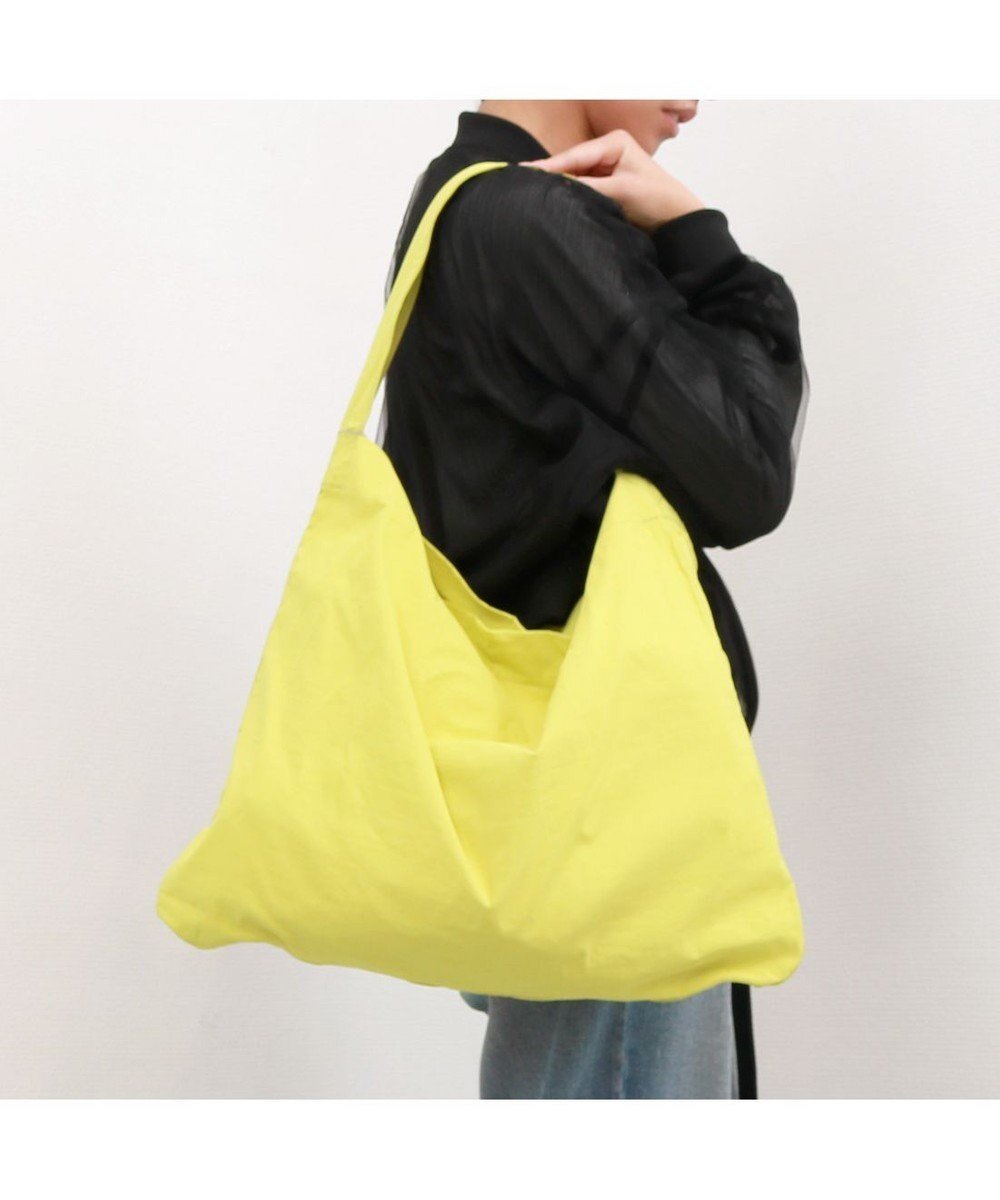 【アンビリオン/UNBILLION】のカシュカシュ cachecache / ワンハンドルビッグショルダー インテリア・キッズ・メンズ・レディースファッション・服の通販 founy(ファニー) ファッション Fashion レディースファッション Fashion for Women カラフル Colorful Design 軽量 Lightweight, Ultra Light ショルダー Shoulder, Shoulder Strap シンプル Simple, Minimal 財布 Wallet, Purse トレンド Trend, Trending Now ハンド Hand, Handmade ビッグ Big, Oversized ミックス Mix, Mixed Style モチーフ Motif, Design Theme ラップ Wrap, Wrap Design ワイド Wide, Wide Fit 再入荷 Restock / Back in Stock ライトグリーン|ID: prp329100004679320 ipo3291000000033803075