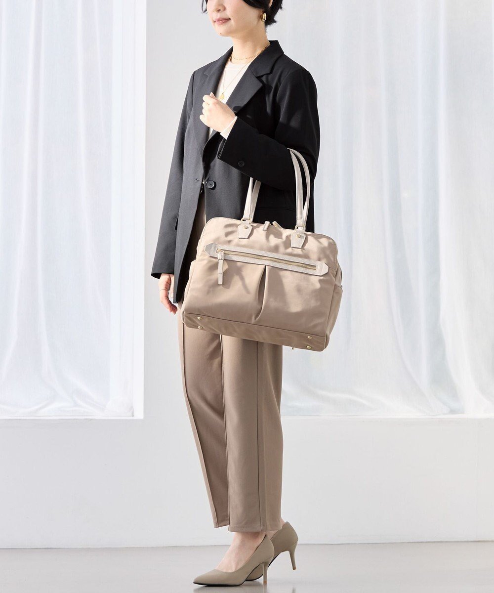 【エースバッグズアンドラゲッジ/ACE BAGS & LUGGAGE】のace. ラポルテム トートバッグ 3気室 A4 13.3インチPC収納 16L 68523 エース インテリア・キッズ・メンズ・レディースファッション・服の通販 founy(ファニー) ファッション Fashion レディースファッション Fashion for Women バッグ Bags クッション Cushion, Throw Pillow 傘 Umbrella, Parasol ストライプ Stripe, Striped Pattern スマート Smart, Elegant スーツ Suit, Formalwear セットアップ Set-Up, Coordinated Outfit ダブル Double, Double-Breasted フロント Front, Front Design ポケット Pocket, Pocket Detail ポーチ Pouch, Small Case モバイル Mobile, Smartphone リュック Backpack, Rucksack ワーク Workwear, Utility Style 再入荷 Restock / Back in Stock スーツケース キャリーケース Suitcase / Carry Case ビジネス 仕事 通勤 Business / Work / Commuting ベージュ|ID: prp329100004679350 ipo3291000000033803161