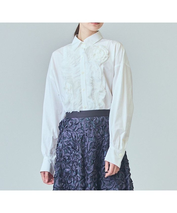 【グレース コンチネンタル/GRACE CONTINENTAL】のコサージュドレスシャツ インテリア・キッズ・メンズ・レディースファッション・服の通販 founy(ファニー) https://founy.com/ ファッション Fashion レディースファッション Fashion for Women トップス・カットソー Cut & Sew Tops シャツ・ブラウス・オフィスカジュアル Elegant Blouses & Button-Ups ワンピース Dresses フォーマル・パーティードレス・結婚式用ドレス Elegant & Casual Dresses エレガント 上品 Elegant 春 Spring シアー Sheer, See-Through シルク Silk, 100% Silk ダウン Down, Puffer デニム Denim, Jeans Material ドレス Dress, One-Piece フロント Front, Front Design ベーシック Basic, Essential マニッシュ Mannish, Boyish ワイド Wide, Wide Fit S/S・春夏 SS, Spring/Summer, Warm Season 夏 Summer セレモニー Ceremony |ID: prp329100004679411 ipo3291000000033803372
