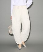 【グリーンパークス/Green Parks】のキルティングカーブパンツ Off White|ID: prp329100004679464 ipo3291000000033803558
