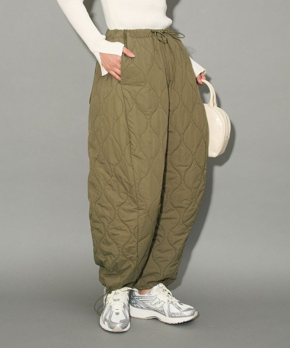 【グリーンパークス/Green Parks】のキルティングカーブパンツ インテリア・キッズ・メンズ・レディースファッション・服の通販 founy(ファニー) 　ファッション　Fashion　レディースファッション　Fashion for Women　パンツ　Pants & Trousers　おすすめ　Recommended / Our Picks　ウェーブ　Wavy Pattern　キルティング　Quilted, Quilting　トレンド　Trend, Trending Now　フォルム　Silhouette, Form　A/W・秋冬　Autumn/Winter　Khaki|ID: prp329100004679464 ipo3291000000033803560