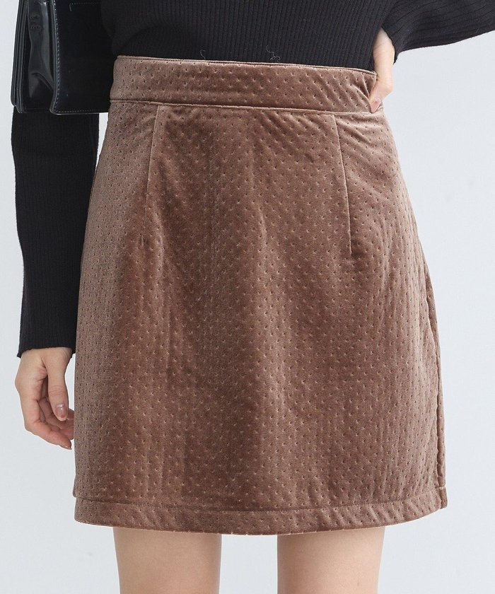 【アースミュージックアンドエコロジー/earth music&ecology】のベロアドットミニスカート インテリア・キッズ・メンズ・レディースファッション・服の通販 founy(ファニー) https://founy.com/ ファッション Fashion レディースファッション Fashion for Women スカート Skirts ミニスカート Mini Skirts おすすめ Recommended / Our Picks ドット Polka Dot, Dot Pattern フェミニン Feminine, Girly ベロア Velour, Soft Velvet ポケット Pocket, Pocket Detail ミニスカート Mini Skirt, Short Skirt 冬 Winter / This Winter A/W・秋冬 Autumn/Winter |ID: prp329100004679688 ipo3291000000033804315