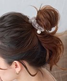 【フィービィー/phoebe】のパールシュシュヘアブレス グレー 人気、トレンドファッション・服の通販 founy(ファニー) ファッション Fashion レディースファッション Fashion for Women シュシュ&ヘアアクセ/ヘアアレンジ Scrunchies & Hair Accessories おすすめ Recommended / Our Picks アクセサリー Fashion Accessories オーガンジー Organza Fabric ギャザー Gathered, Ruffled シアー Sheer, See-Through セレモニー Ceremony パール Pearl, Pearl Accent フォーマル Formal, Dressy 人気 Popular, Best Seller thumbnail グレー|ID: prp329100004679706 ipo3291000000033804381