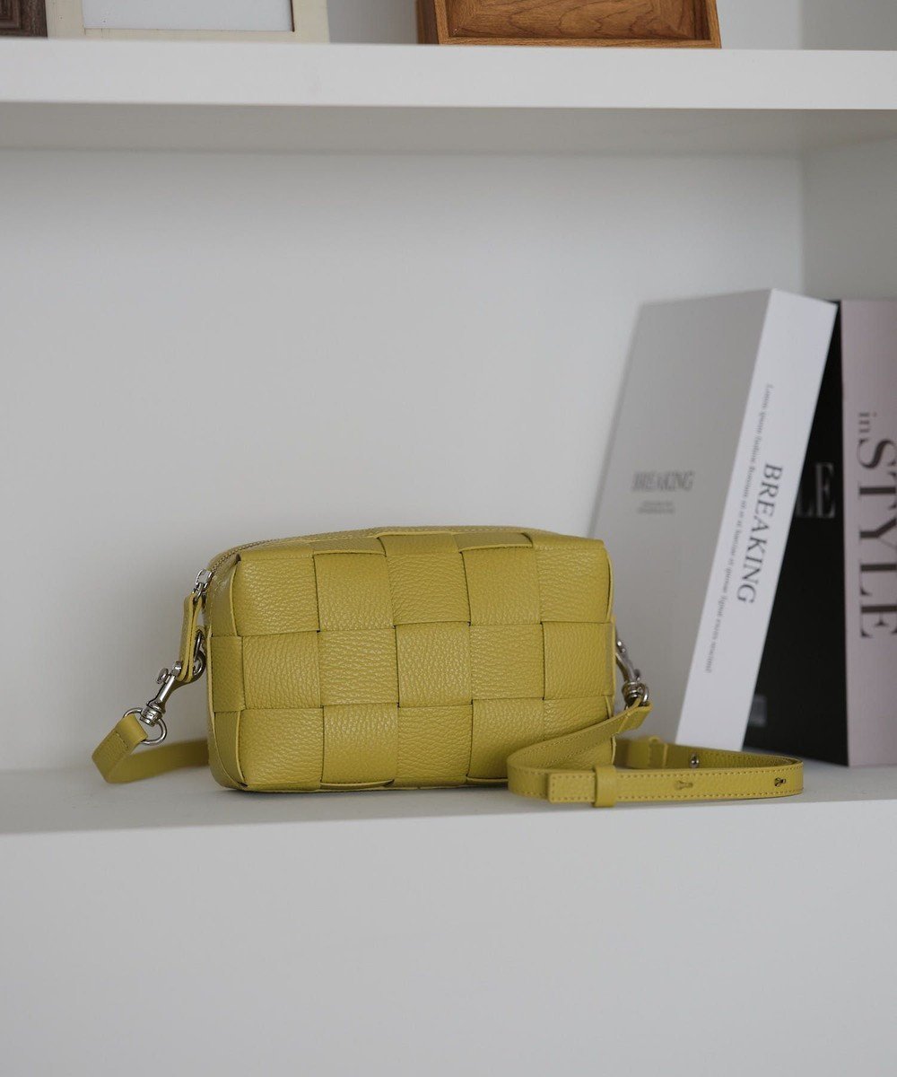 【イアクッチ/IACUCCI】の【新色登場!】ベルタXS CERVO インテリア・キッズ・メンズ・レディースファッション・服の通販 founy(ファニー) ファッション Fashion レディースファッション Fashion for Women イエロー Yellow クラッチ Clutch, Clutch Bag 軽量 Lightweight, Ultra Light ショルダー Shoulder, Shoulder Strap フィット Fit, Slim Fit ポケット Pocket, Pocket Detail メッシュ Mesh, Net Fabric おすすめ Recommended / Our Picks 旅行 Travel イエロー(NEW!)|ID: prp329100004679906 ipo3291000000033805137