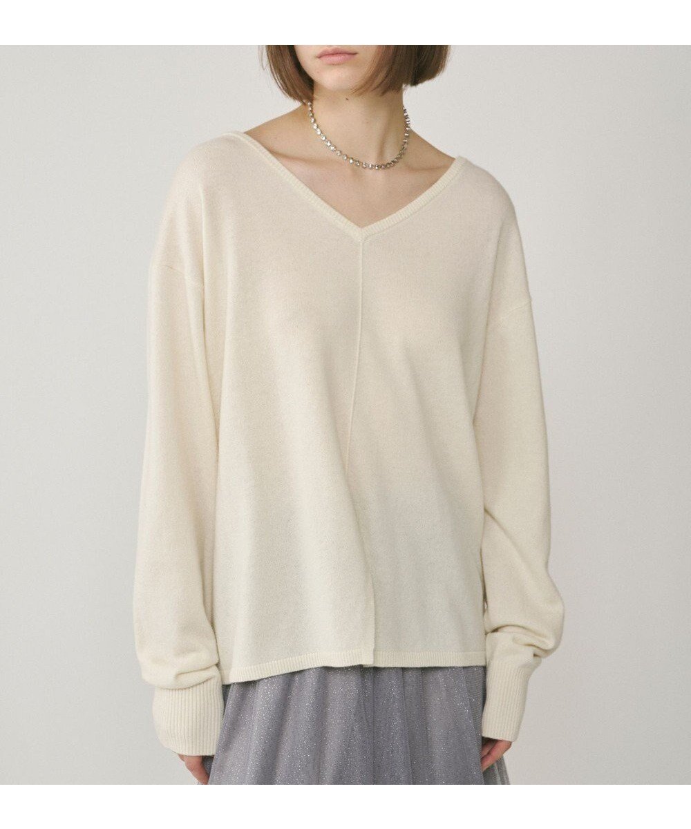 【グレース コンチネンタル/GRACE CONTINENTAL】のウールVネックニットトップ 人気、トレンドファッション・服の通販 founy(ファニー) 　ファッション　Fashion　レディースファッション　Fashion for Women　トップス・カットソー　Cut & Sew Tops　ニット　Knit Tops & Sweaters　Vネックトップス　V-Neck Tops / V-Cut Neckline Shirts　おすすめ　Recommended / Our Picks　スリット　Slit, Slit Detail　セーター　Sweater, Knitwear　デコルテ　Décolleté, Neckline　トレンド　Trend, Trending Now　フロント　Front, Front Design　今季　This Season, Current Season　夏　Summer　S/S・春夏　SS, Spring/Summer, Warm Season　A/W・秋冬　Autumn/Winter　 other-1|ID: prp329100004680016 ipo3291000000033805510