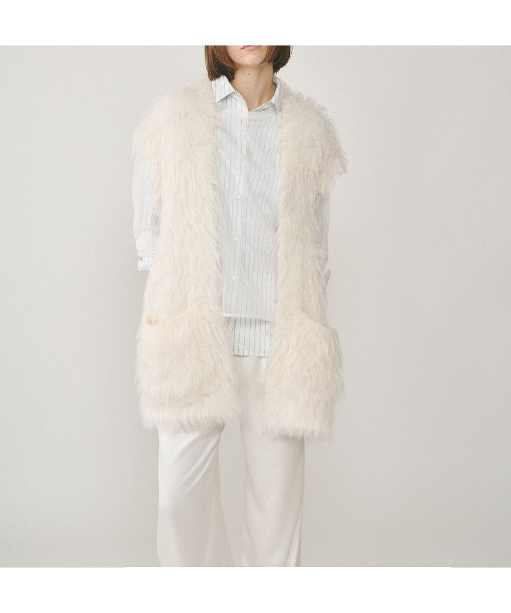 【グレース コンチネンタル/GRACE CONTINENTAL】の起毛ニットベスト 人気、トレンドファッション・服の通販 founy(ファニー) 　ファッション　Fashion　レディースファッション　Fashion for Women　アウター　Coat / Outerwear Collection　トップス・カットソー　Cut & Sew Tops　ニット　Knit Tops & Sweaters　ベスト&ジレ / 重ね着スタイル　Vests & Gilets　スマート　Smart, Elegant　スリット　Slit, Slit Detail　トレンド　Trend, Trending Now　バランス　Balance, Style Balance　ベスト　Vest, Waistcoat　ポケット　Pocket, Pocket Detail　ラグジュアリー　Luxury, Elegant　A/W・秋冬　Autumn/Winter　 other-1|ID: prp329100004680060 ipo3291000000033805666