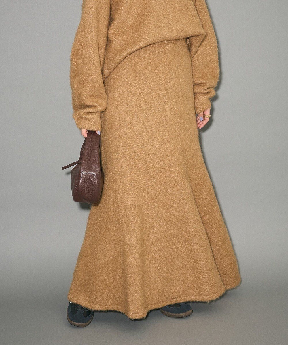 【グリーンパークス/Green Parks】のナローニットスカート インテリア・キッズ・メンズ・レディースファッション・服の通販 founy(ファニー) 　ファッション　Fashion　レディースファッション　Fashion for Women　スカート　Skirts　セットアップ　Set-Up, Coordinated Outfit　フィット　Fit, Slim Fit　フェミニン　Feminine, Girly　フレア　Flare, Flared　リラックス　Relax, Relaxed Fit　ロング　Long, Long-Length　楽ちん　Easy Fit, Comfortable　冬　Winter / This Winter　A/W・秋冬　Autumn/Winter　おすすめ　Recommended / Our Picks　エレガント 上品　Elegant　Beige|ID: prp329100004680190 ipo3291000000033806464