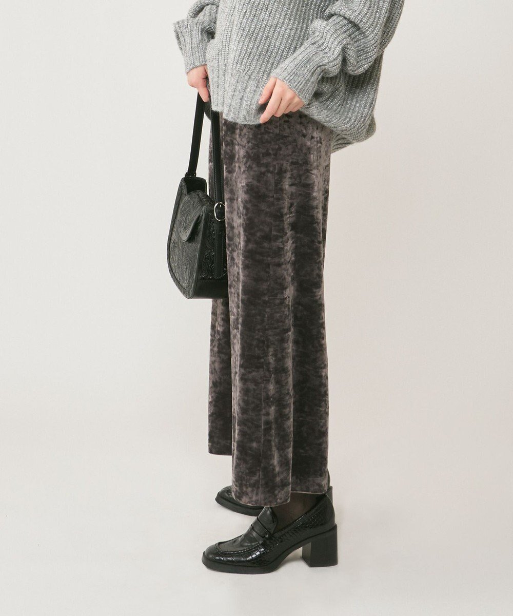 【グレース コンチネンタル/GRACE CONTINENTAL】のクラッシュベロアロングスカート インテリア・キッズ・メンズ・レディースファッション・服の通販 founy(ファニー) 　ファッション　Fashion　レディースファッション　Fashion for Women　スカート　Skirts　ロングスカート　Long Skirts / Maxi & Midi Skirts　クラッシュ　Distressed, Crashed Style　スリット　Slit, Slit Detail　ベロア　Velour, Soft Velvet　リュクス　Luxury, Elegant, High-End, Chic　ロング　Long, Long-Length　A/W・秋冬　Autumn/Winter　チャコール|ID: prp329100004680209 ipo3291000000033806540