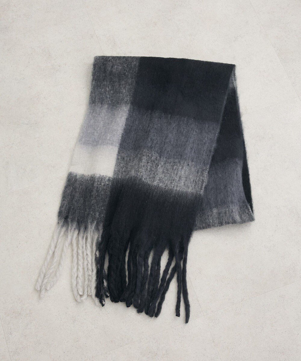 【グリーンパークス/Green Parks】の・furry rate グラデーションチェックマフラー 人気、トレンドファッション・服の通販 founy(ファニー) ファッション Fashion レディースファッション Fashion for Women マフラー・スヌード / 冬小物の定番 Scarves & Mufflers グラデーション Gradient, Ombre スヌード Snood, Infinity Scarf チェック Check, Plaid, Tartan マフラー Scarf, Muffler A/W・秋冬 Autumn/Winter other-1|ID: prp329100004680259 ipo3291000000033806725