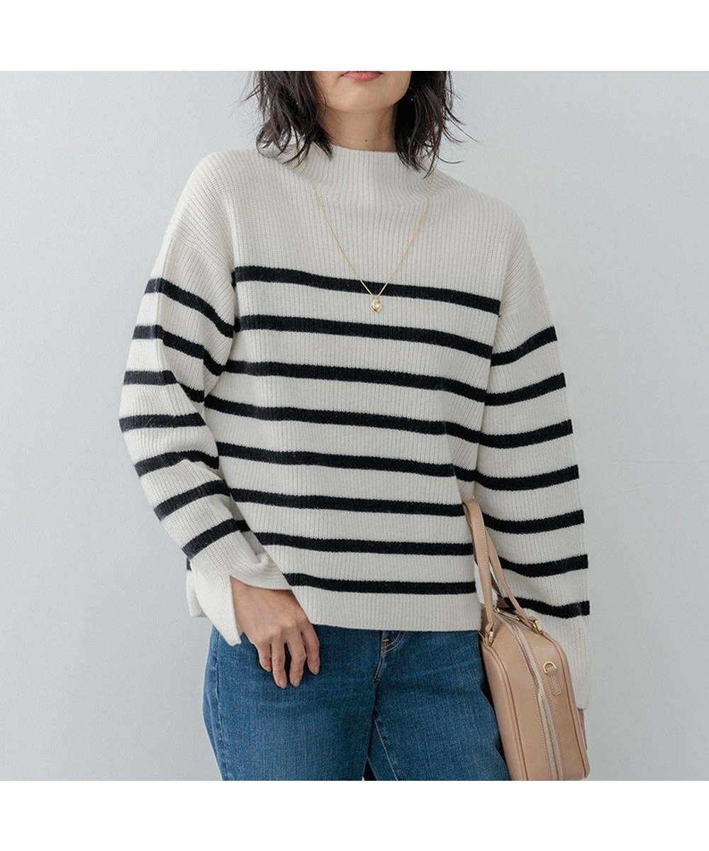 【23区/NIJYUSANKU】の【Oggi2月号掲載/洗える】ウールカシミヤ ボーダー ニット インテリア・キッズ・メンズ・レディースファッション・服の通販 founy(ファニー) 　雑誌掲載アイテム　Magazine Picks & Fashion Features　ファッション雑誌　Fashion Magazines　オッジ　Oggi　ファッション　Fashion　レディースファッション　Fashion for Women　トップス・カットソー　Cut & Sew Tops　ニット　Knit Tops & Sweaters　インナー　Innerwear　洗える　Machine Washable　畦　Ribbed Knit　カットソー　Cut and Sewn Top　スリット　Slit, Slit Detail　セーター　Sweater, Knitwear　雑誌　Magazine, Fashion Magazine　ダウン　Down, Puffer　2月号　February Issue, Feb. Edition　ハイネック　High Neck, Mock Neck　バランス　Balance, Style Balance　ベーシック　Basic, Essential　ボーダー　Border, Stripe　ワンポイント　One Point, Statement Accent　冬　Winter / This Winter　A/W・秋冬　Autumn/Winter　おすすめ　Recommended / Our Picks　オフ×ブラック|ID: prp329100004680432 ipo3291000000033807356
