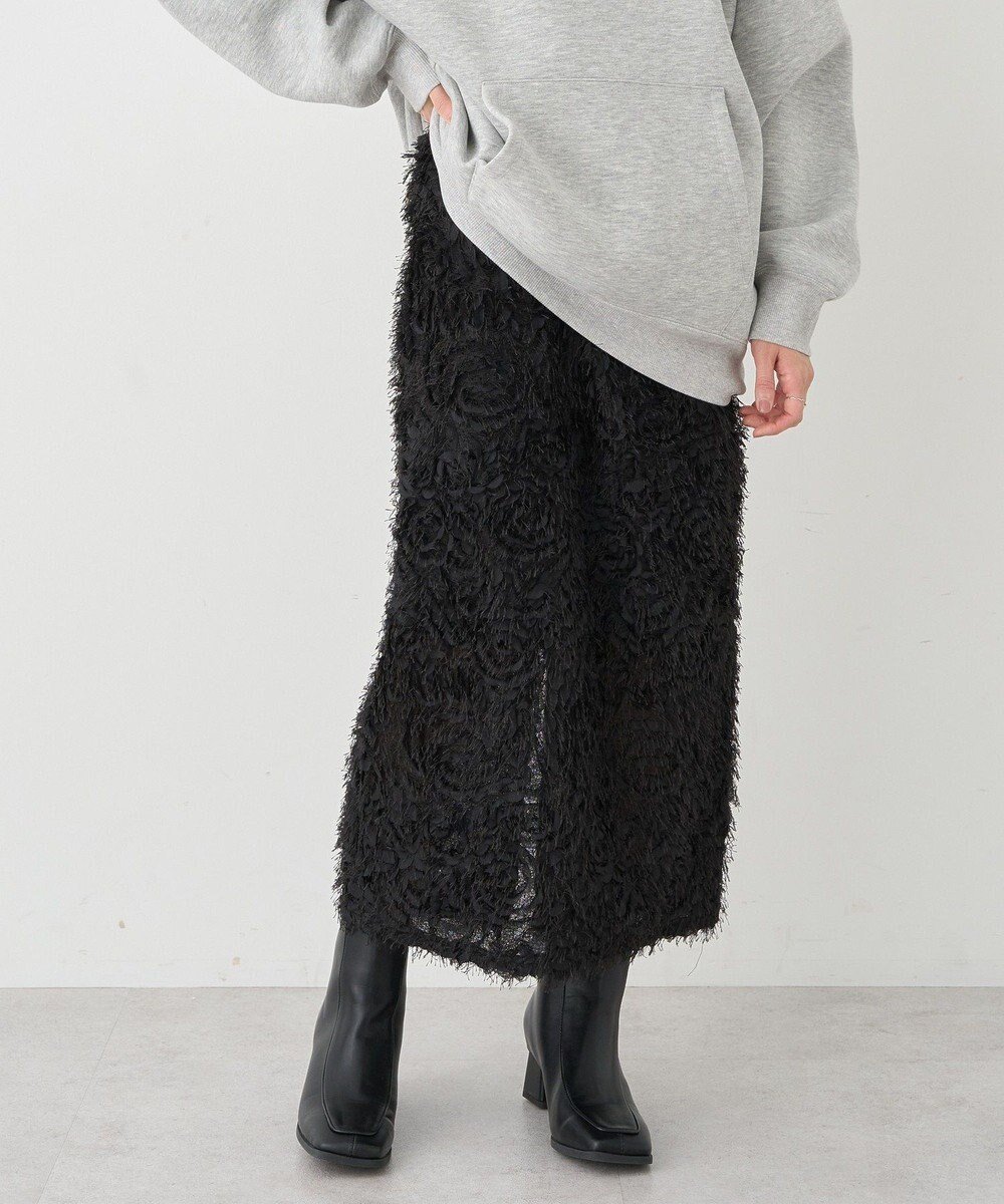 【アースミュージックアンドエコロジー/earth music&ecology】のフラワーチュールナロースカート 人気、トレンドファッション・服の通販 founy(ファニー) 　ファッション　Fashion　レディースファッション　Fashion for Women　スカート　Skirts　おすすめ　Recommended / Our Picks　スリット　Slit, Slit Detail　チュール　Tulip, Tulip Motif　フィット　Fit, Slim Fit　フェミニン　Feminine, Girly　フラワー　Flower, Floral　モチーフ　Motif, Design Theme　ロング　Long, Long-Length　A/W・秋冬　Autumn/Winter　 other-1|ID: prp329100004680439 ipo3291000000033807388