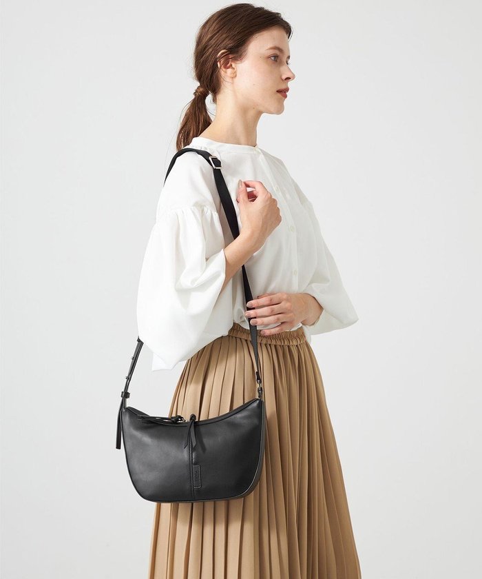 【イザック/Y'SACCS】のイタリアンシープ マルチポーチ付き ホーボーバッグ インテリア・キッズ・メンズ・レディースファッション・服の通販 founy(ファニー) https://founy.com/ ファッション Fashion レディースファッション Fashion for Women バッグ Bags ポーチ&ミニバッグ Pouches & Mini Bags 軽量 Lightweight, Ultra Light ショルダー Shoulder, Shoulder Strap シンプル Simple, Minimal スマホ Smartphone, Mobile Device スマート Smart, Elegant 財布 Wallet, Purse ドット Polka Dot, Dot Pattern プリント Print, Printed Pattern ベーシック Basic, Essential ポケット Pocket, Pocket Detail ポーチ Pouch, Small Case おすすめ Recommended / Our Picks 旅行 Travel |ID: prp329100004680448 ipo3291000000035723139