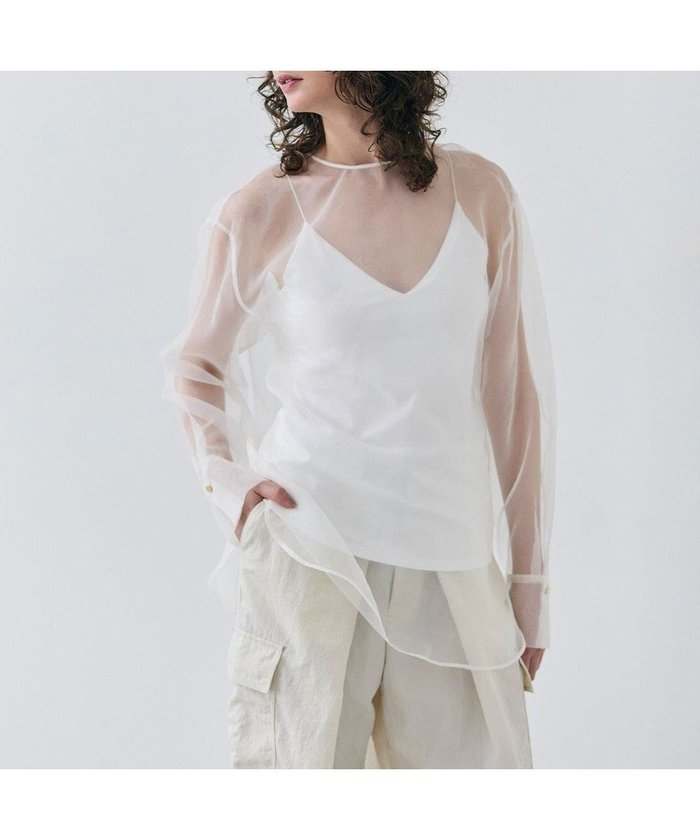 【ベイジ,/BEIGE,】のERICA / シルクシースルークルーネックブラウス インテリア・キッズ・メンズ・レディースファッション・服の通販 founy(ファニー) https://founy.com/ ファッション Fashion レディースファッション Fashion for Women トップス・カットソー Cut & Sew Tops シャツ・ブラウス・オフィスカジュアル Elegant Blouses & Button-Ups インナー Innerwear オーガンジー Organza Fabric カフス Cuff Design キャミソール Camisole, Spaghetti Strap Top コンパクト Compact, Small Size シフォン Chiffon, Lightweight Fabric シルク Silk, 100% Silk ジャケット Jacket, Outerwear A/W・秋冬 Autumn/Winter S/S・春夏 SS, Spring/Summer, Warm Season 夏 Summer エレガント 上品 Elegant |ID: prp329100004680568 ipo3291000000033807865