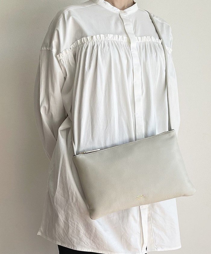 【エクエル ル スティル デヴィ/Hekher Le Style de Vie】の新色追加【日本製】シュリンクレザー スクエアショルダーバッグ インテリア・キッズ・メンズ・レディースファッション・服の通販 founy(ファニー) https://founy.com/ ファッション Fashion レディースファッション Fashion for Women バッグ Bags ショルダー Shoulder, Shoulder Strap シンプル Simple, Minimal スクエア Square, Square Shape スマート Smart, Elegant 財布 Wallet, Purse ハンド Hand, Handmade フィット Fit, Slim Fit フォルム Silhouette, Form ポケット Pocket, Pocket Detail 日本製 Made In Japan |ID: prp329100004680601 ipo3291000000035790198