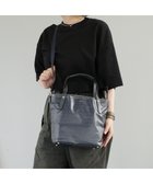 【ペレボルサ/PELLE BORSA】の2WAYミドルサイズトート Alive アライブ 4430 人気、トレンドファッション・服の通販 founy(ファニー) ファッション Fashion レディースファッション Fashion for Women バッグ Bags コーティング Coating, Coated Finish 傘 Umbrella, Parasol 抗菌 Antibacterial, Bacteria-Resistant 軽量 Lightweight, Ultra Light ショルダー Shoulder, Shoulder Strap ジャカード／ジャガード Jacquard, Woven Pattern 財布 Wallet, Purse ダメージ Distressed, Destroyed パール Pearl, Pearl Accent ポケット Pocket, Pocket Detail ポーチ Pouch, Small Case ミドル Middle Length, Mid Height モチーフ Motif, Design Theme おすすめ Recommended / Our Picks thumbnail ネイビー|ID: prp329100004680607 ipo3291000000033807999