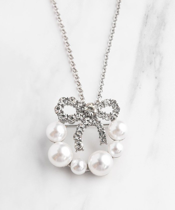 【トッカ/TOCCA】の【2WAY】PROMISE PEARL RIBBON BROOCH NECKLACE ブローチ ネックレス インテリア・キッズ・メンズ・レディースファッション・服の通販 founy(ファニー) https://founy.com/ ファッション Fashion レディースファッション Fashion for Women ジュエリー Jewelry ネックレス Necklaces & Pendants 2025年 2025 2025春夏・S/S Spring/Summer 2025 SS25 アクセサリー Fashion Accessories アシンメトリー Asymmetrical Style サークル Circle, Round Design シンプル Simple, Minimal セレモニー Ceremony トレンド Trend, Trending Now ドレス Dress, One-Piece ネックレス Necklace, Pendant Necklace パール Pearl, Pearl Accent ビジュー Bijou, Jewel-like Accent フェミニン Feminine, Girly フォルム Silhouette, Form ブローチ Brooch, Pin Brooch モダン Modern, Contemporary モチーフ Motif, Design Theme ランダム Random, Irregular リボン Ribbon, Bow 夏 Summer S/S・春夏 SS, Spring/Summer, Warm Season |ID: prp329100004680634 ipo3291000000033808090