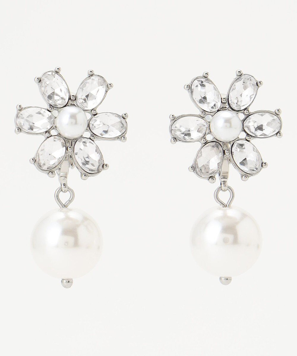 【トッカ/TOCCA】のDAISY BIJOUX&PEARL EARRINGS イヤリング インテリア・キッズ・メンズ・レディースファッション・服の通販 founy(ファニー) 　ファッション　Fashion　レディースファッション　Fashion for Women　ジュエリー　Jewelry　ファッションリング　Fashion Rings　イヤリング・フープ・ドロップタイプ　Hoop, Drop & Clip Earrings　2025年　2025　2025春夏・S/S　Spring/Summer 2025 SS25　アクセサリー　Fashion Accessories　イヤリング　Earrings　ストーン　Stone, Gem-Like　センター　Center, Center Line　ドレス　Dress, One-Piece　パール　Pearl, Pearl Accent　ビジュー　Bijou, Jewel-like Accent　フェミニン　Feminine, Girly　エレガント 上品　Elegant　夏　Summer　S/S・春夏　SS, Spring/Summer, Warm Season　雑誌　Magazine, Fashion Magazine　ホワイト系|ID: prp329100004680635 ipo3291000000033808095