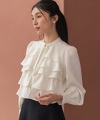 【組曲/KUMIKYOKU】の【KUMIKYOKU NAVY】コンフォータブルドレープ フリルブラウス 人気、トレンドファッション・服の通販 founy(ファニー) ファッション Fashion レディースファッション Fashion for Women トップス・カットソー Cut & Sew Tops シャツ・ブラウス・オフィスカジュアル Elegant Blouses & Button-Ups オケージョン Occasion Wear コレクション Collection, Seasonal Line ジャケット Jacket, Outerwear セットアップ Set-Up, Coordinated Outfit ドレス Dress, One-Piece 人気 Popular, Best Seller フォルム Silhouette, Form フォーマル Formal, Dressy フリル Frill, Ruffle フレア Flare, Flared A/W・秋冬 Autumn/Winter 2022年 2022 S/S・春夏 SS, Spring/Summer, Warm Season 2022-2023秋冬・A/W Autumn/Winter 2022–23 AW22–23 夏 Summer エレガント 上品 Elegant セレモニー Ceremony 入学式 Entrance Ceremony 卒業式 Graduation Ceremony 結婚式 Wedding thumbnail パールホワイト系|ID: prp329100004680716 ipo3291000000034609281