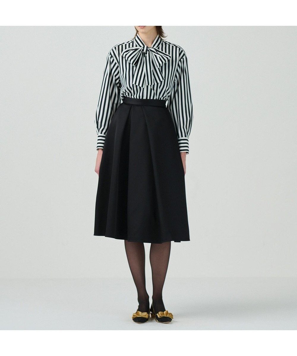 【グレース コンチネンタル/GRACE CONTINENTAL】のボリュームサテンタックスカート インテリア・キッズ・メンズ・レディースファッション・服の通販 founy(ファニー) 　ファッション　Fashion　レディースファッション　Fashion for Women　スカート　Skirts　アシンメトリー　Asymmetrical Style　ショート　Short, Short Length　タイツ　Tights, Legwear　バランス　Balance, Style Balance　ボンディング　Bonding, Bonded Fabric　エレガント 上品　Elegant　別注　Limited Edition, Custom Order　夏　Summer　S/S・春夏　SS, Spring/Summer, Warm Season　A/W・秋冬　Autumn/Winter　ブラック|ID: prp329100004680868 ipo3291000000034231031