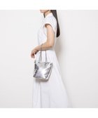 【アンビリオン/UNBILLION】のカシュカシュ cachecache / スネークチェーンメタリックミニバッグ 人気、トレンドファッション・服の通販 founy(ファニー) ファッション Fashion レディースファッション Fashion for Women バッグ Bags カラフル Colorful Design 巾着 Drawstring Bag, Kinchaku スマホ Smartphone, Mobile Device 財布 Wallet, Purse チェーン Chain, Chain Strap ハンド Hand, Handmade ミックス Mix, Mixed Style モチーフ Motif, Design Theme 再入荷 Restock / Back in Stock thumbnail シルバー|ID: prp329100004681014 ipo3291000000033809778