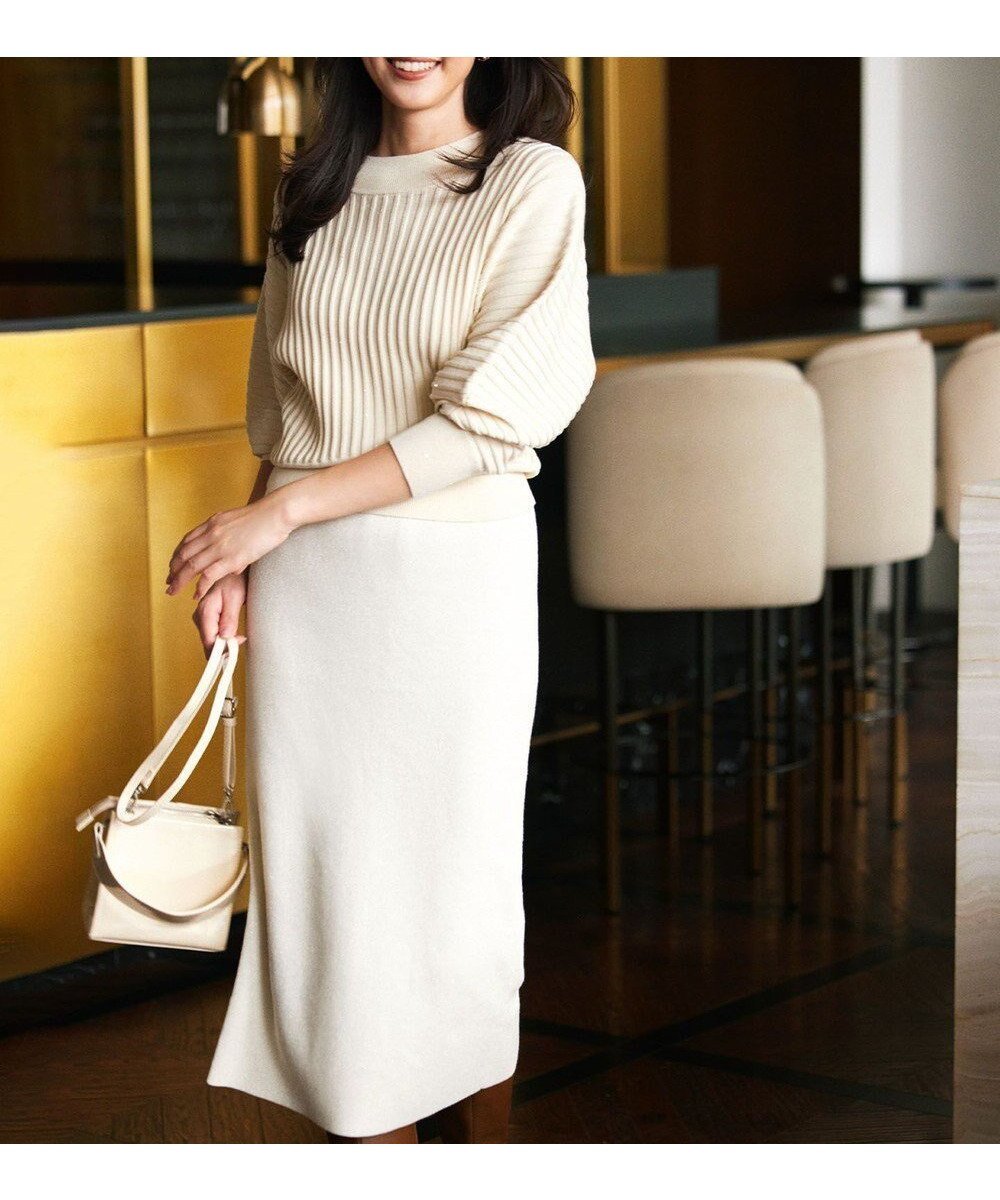 【組曲/KUMIKYOKU】の【Oggiコラボ】きらきらラメニットスカート インテリア・キッズ・メンズ・レディースファッション・服の通販 founy(ファニー) 　ファッション　Fashion　レディースファッション　Fashion for Women　スカート　Skirts　アクリル　Acrylic Material　エレガント 上品　Elegant　コラボ　Collaboration, Collab　ストレッチ　Stretch, Stretchy Fabric　スリット　Slit, Slit Detail　トレンド　Trend, Trending Now　人気　Popular, Best Seller　バランス　Balance, Style Balance　フィット　Fit, Slim Fit　ロング　Long, Long-Length　冬　Winter / This Winter　A/W・秋冬　Autumn/Winter　S/S・春夏　SS, Spring/Summer, Warm Season　夏　Summer　ホリデーシーズン　Holiday Season　ビジネス 仕事 通勤　Business / Work / Commuting　パールホワイト系|ID: prp329100004681228 ipo3291000000033810931