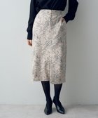 【イェッカ ヴェッカ/YECCA VECCA】のフラワー柄フェイクスエードスカート Ivory|ID: prp329100004681392 ipo3291000000034231805