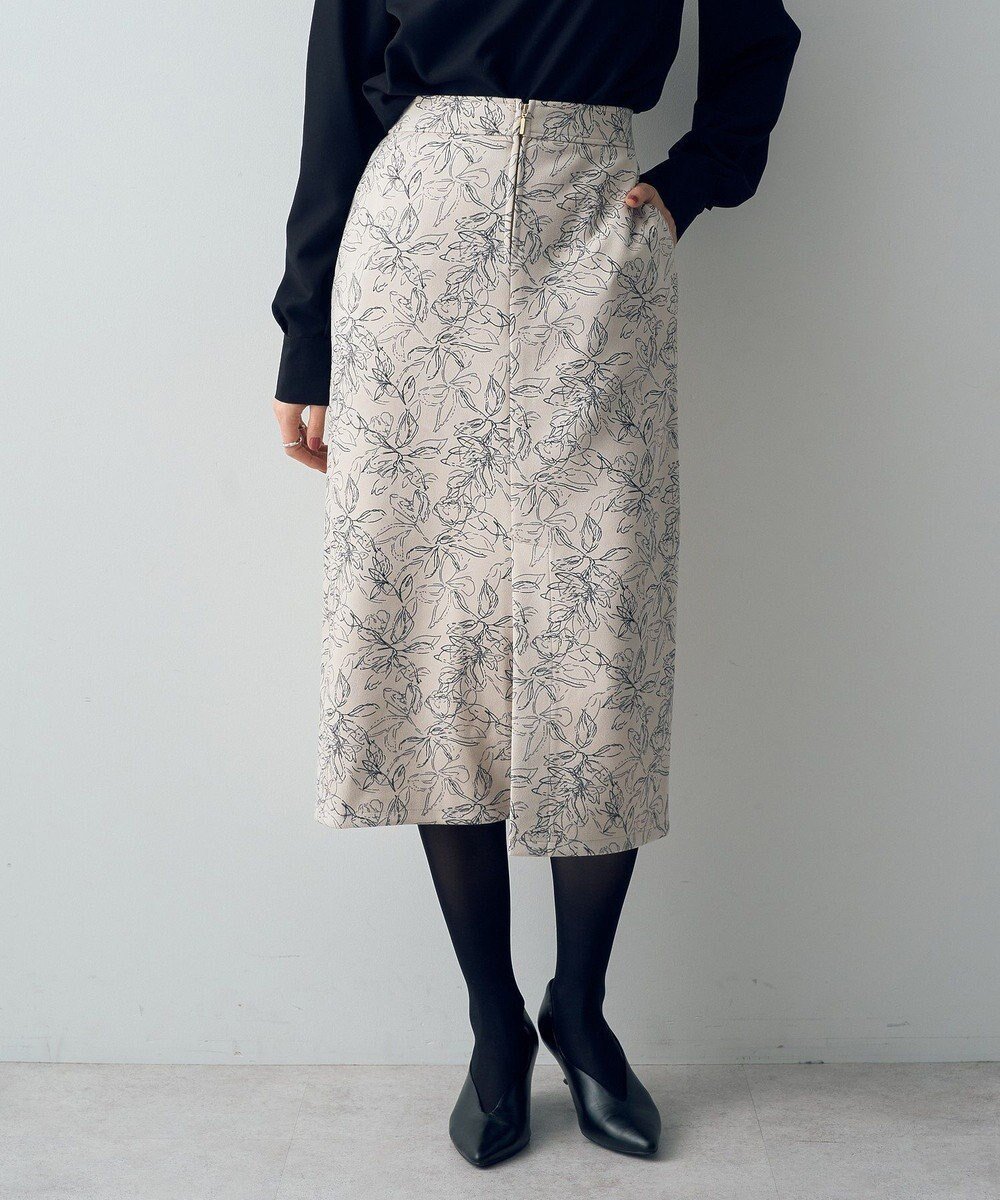 【イェッカ ヴェッカ/YECCA VECCA】のフラワー柄フェイクスエードスカート インテリア・キッズ・メンズ・レディースファッション・服の通販 founy(ファニー) 　ファッション　Fashion　レディースファッション　Fashion for Women　スカート　Skirts　おすすめ　Recommended / Our Picks　ストレッチ　Stretch, Stretchy Fabric　スリット　Slit, Slit Detail　センター　Center, Center Line　フラワー　Flower, Floral　ポケット　Pocket, Pocket Detail　エレガント 上品　Elegant　A/W・秋冬　Autumn/Winter　Ivory|ID: prp329100004681392 ipo3291000000034231805