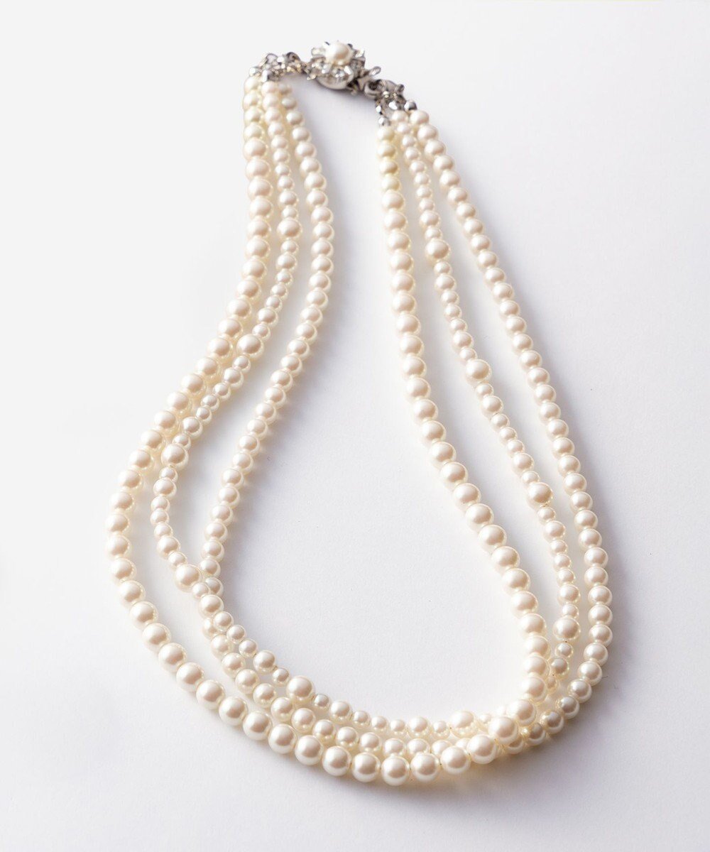 【ジェイ プレス/J.PRESS】の【3way】3連パール ネックレス インテリア・キッズ・メンズ・レディースファッション・服の通販 founy(ファニー) 　ファッション　Fashion　レディースファッション　Fashion for Women　ジュエリー　Jewelry　ネックレス　Necklaces & Pendants　おすすめ　Recommended / Our Picks　アクセサリー　Fashion Accessories　ガラス　Glass, Glassware　シルバー　Silver, Metallic Silver　セレモニー　Ceremony　ネックレス　Necklace, Pendant Necklace　パール　Pearl, Pearl Accent　軽量　Lightweight, Ultra Light　シルバー系|ID: prp329100004681558 ipo3291000000035859491