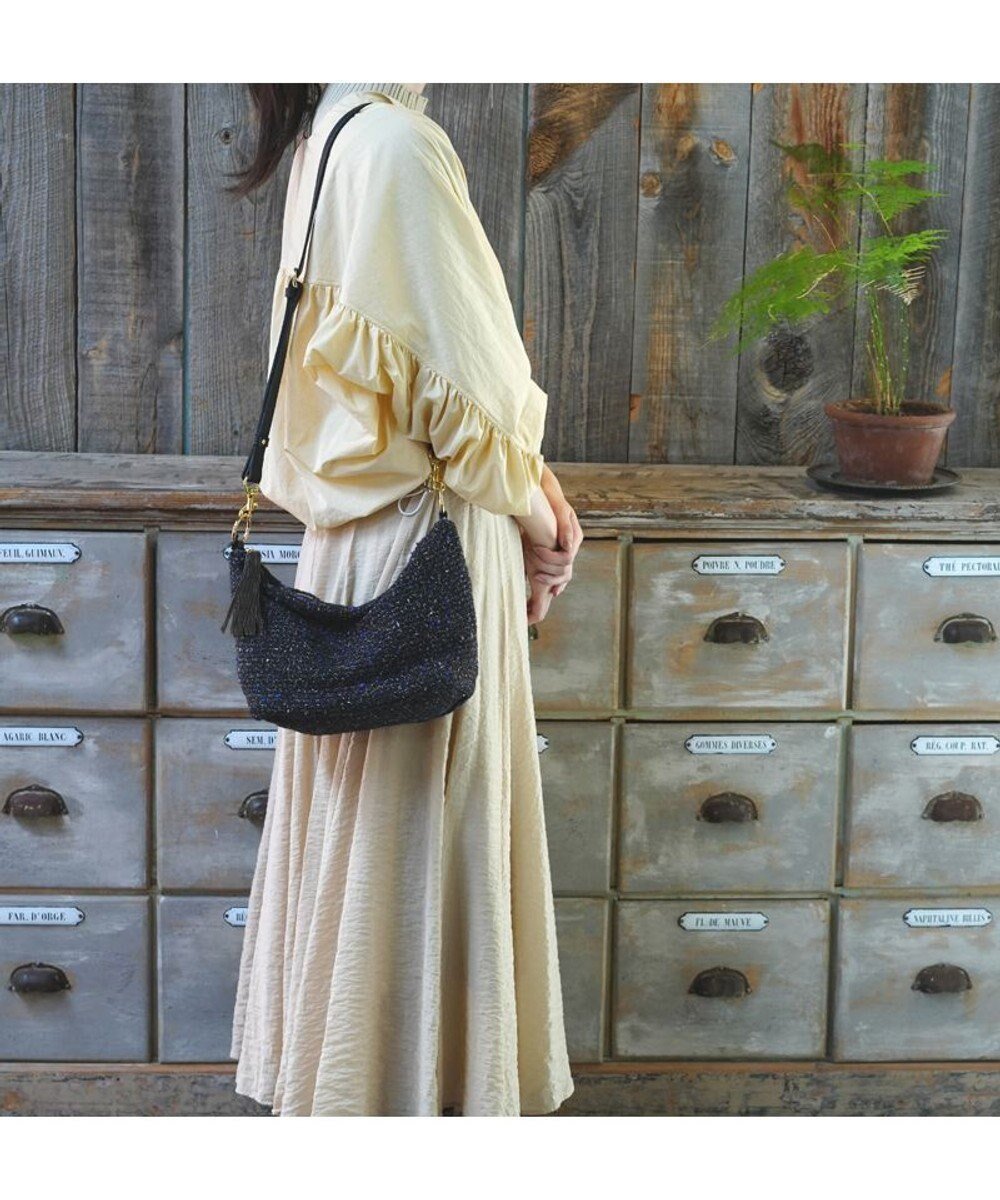 【レガロフェリーチェ/Regalo Felice】の【秋冬にオススメ / もこもこウール / 2way】ショルダー / REGALO インテリア・キッズ・メンズ・レディースファッション・服の通販 founy(ファニー) 　ファッション　Fashion　レディースファッション　Fashion for Women　ショルダー　Shoulder, Shoulder Strap　財布　Wallet, Purse　ポケット　Pocket, Pocket Detail　リュクス　Luxury, Elegant, High-End, Chic　A/W・秋冬　Autumn/Winter　おすすめ　Recommended / Our Picks　BK(ブラック)|ID: prp329100004682066 ipo3291000000033814914