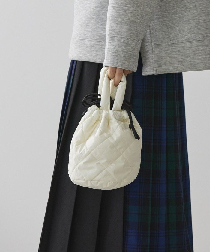 【アメリカンホリック/AMERICAN HOLIC】のキルティングミニBAG① インテリア・キッズ・メンズ・レディースファッション・服の通販 founy(ファニー) https://founy.com/ ファッション Fashion レディースファッション Fashion for Women おすすめ Recommended / Our Picks キルティング Quilted, Quilting シリコン Silicone, Silicone Material フォルム Silhouette, Form ベーシック Basic, Essential 巾着 Drawstring Bag, Kinchaku |ID: prp329100004682200 ipo3291000000033815532