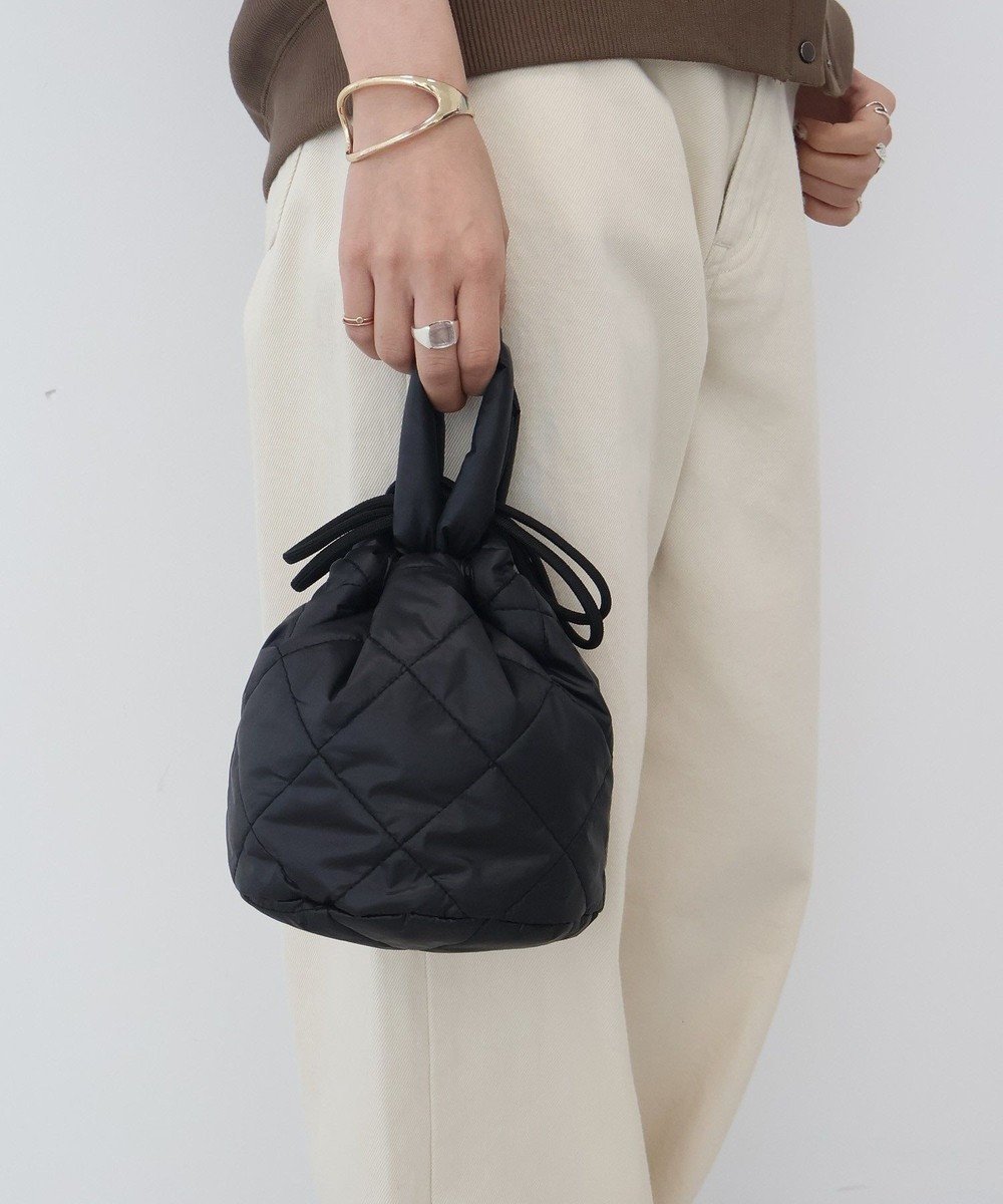 【アメリカンホリック/AMERICAN HOLIC】のキルティングミニBAG① インテリア・キッズ・メンズ・レディースファッション・服の通販 founy(ファニー) 　ファッション　Fashion　レディースファッション　Fashion for Women　おすすめ　Recommended / Our Picks　キルティング　Quilted, Quilting　シリコン　Silicone, Silicone Material　フォルム　Silhouette, Form　ベーシック　Basic, Essential　巾着　Drawstring Bag, Kinchaku　Black|ID: prp329100004682200 ipo3291000000033815538