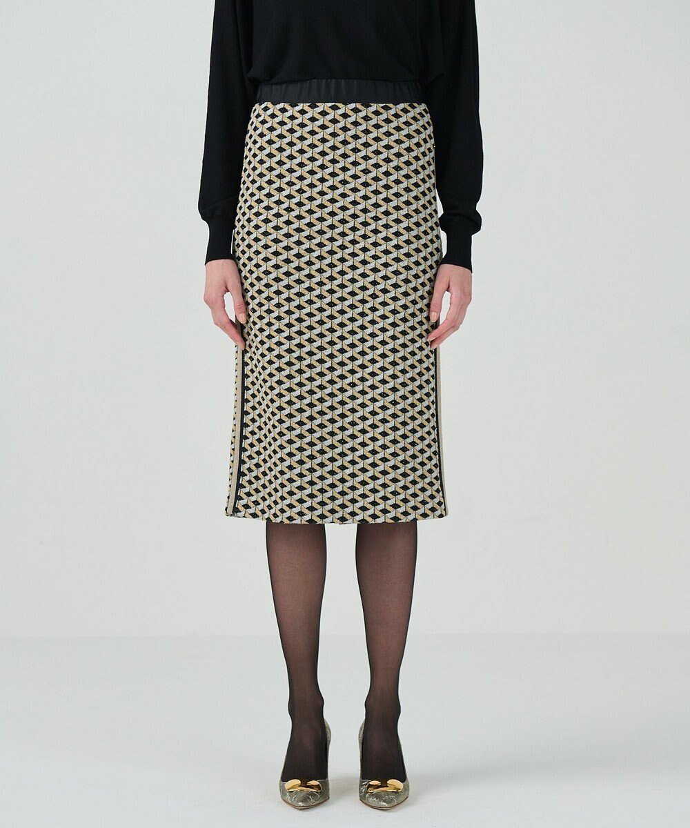 【グレース コンチネンタル/GRACE CONTINENTAL】のラメジャガードラインスカート インテリア・キッズ・メンズ・レディースファッション・服の通販 founy(ファニー) 　ファッション　Fashion　レディースファッション　Fashion for Women　スカート　Skirts　クラシカル　Classical, Vintage-Inspired　スリット　Slit, Slit Detail　ヴィンテージ　Vintage Style　夏　Summer　S/S・春夏　SS, Spring/Summer, Warm Season　A/W・秋冬　Autumn/Winter　ゴールド|ID: prp329100004682617 ipo3291000000033817429