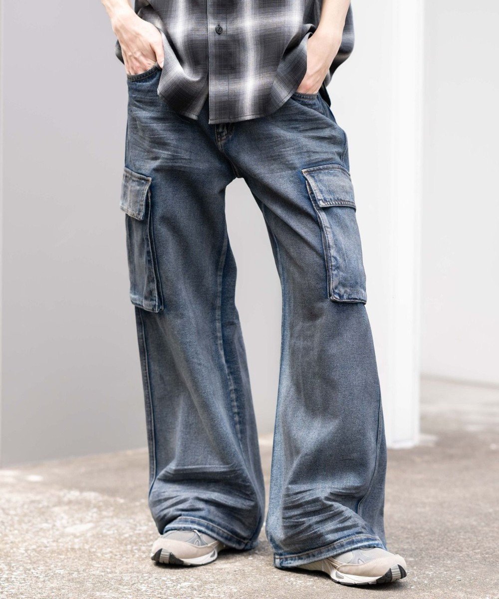 【ウィゴー/WEGO / MEN】のローライズバギーフレアデニムカーゴパンツ 人気、トレンドファッション・服の通販 founy(ファニー) 　ファッション　Fashion　メンズファッション　Fashion for Men　ボトムス　Bottoms　デニムパンツ・ジーンズ　Denim Pants　厚底　Platform Shoes　春　Spring　キャップ　Cap, Baseball Cap　ストライプ　Stripe, Striped Pattern　スニーカー　Sneakers, Trainers　スマホ　Smartphone, Mobile Device　デニム　Denim, Jeans Material　トレンド　Trend, Trending Now　ドローコード　Drawcord, Drawstring Cord　バランス　Balance, Style Balance　フロント　Front, Front Design　ワイド　Wide, Wide Fit　A/W・秋冬　Autumn/Winter　おすすめ　Recommended / Our Picks　夏　Summer　 other-1|ID: prp329100004683308 ipo3291000000034230045