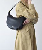 【インター ショシュール/INTER-CHAUSSURES】の【CHRISTIAN VILLA】ミディアムサイズレザーホーボーバッグ ブラック|ID: prp329100004683361 ipo3291000000033822509