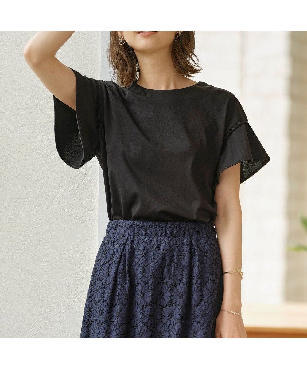 【組曲/KUMIKYOKU】の【UVケア・接触冷感】GIZAプレーティング天竺フリルスリーブ Tシャツ インテリア・キッズ・メンズ・レディースファッション・服の通販 founy(ファニー) 　ファッション　Fashion　レディースファッション　Fashion for Women　トップス・カットソー　Cut & Sew Tops　シャツ・ブラウス・オフィスカジュアル　Elegant Blouses & Button-Ups　ロングTシャツ・Tシャツ　Longline T-Shirts & Tees　カットソー・ベーシックTシャツ　Cut-and-Sewn Tops / Stretch Tees & Basics　春　Spring　カットソー　Cut and Sewn Top　吸水　Absorbent, Quick-Dry　シンプル　Simple, Minimal　スリーブ　Sleeve, Long Sleeve / Short Sleeve　トリミング　Trimming, Decorative Edge　フェミニン　Feminine, Girly　フリル　Frill, Ruffle　S/S・春夏　SS, Spring/Summer, Warm Season　夏　Summer　エレガント 上品　Elegant　ブラック系|ID: prp329100004683374 ipo3291000000033822572