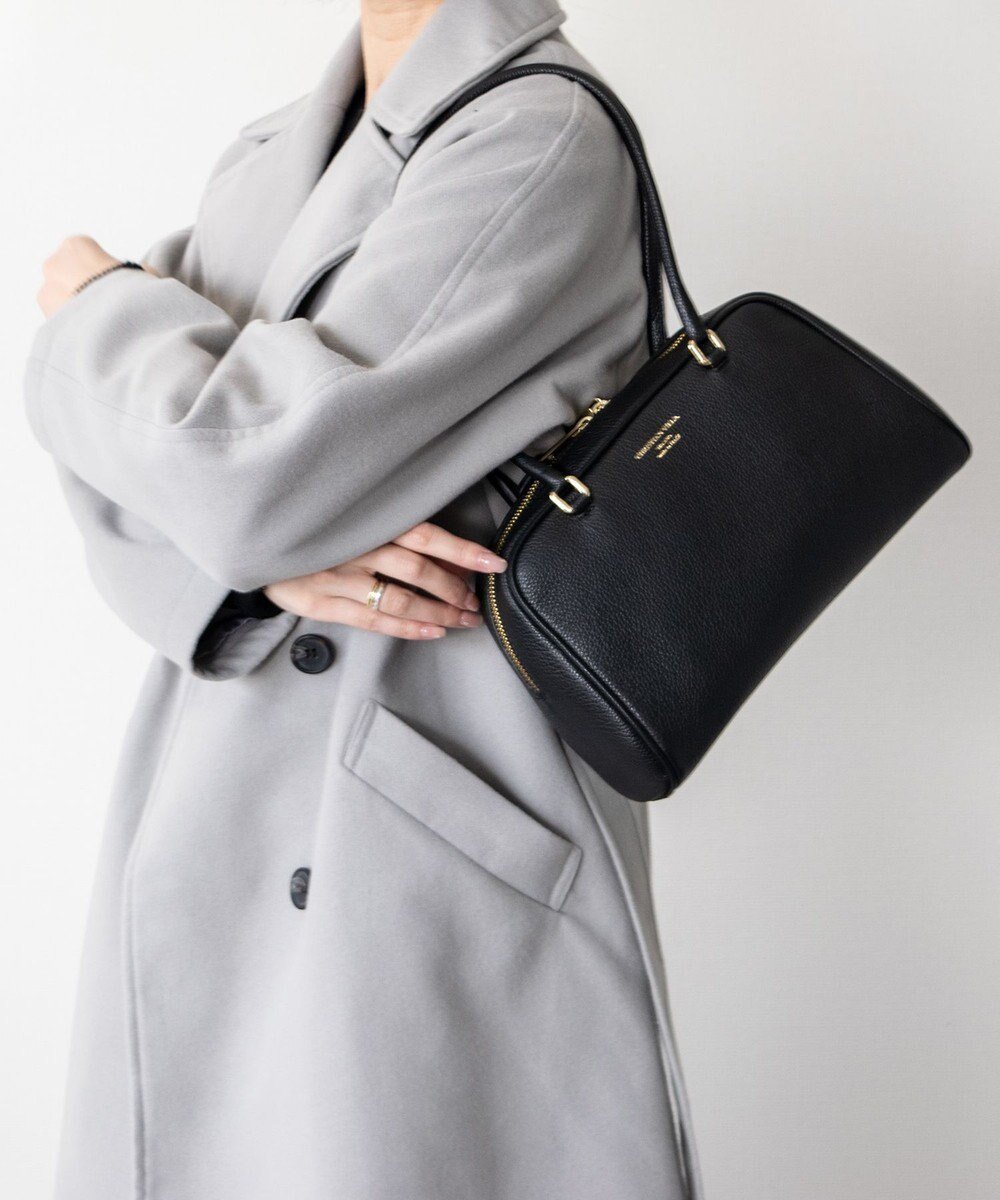 【インター ショシュール/INTER-CHAUSSURES】の【CHRISTIAN VILLA】ミディアムサイズレザーショルダーバッグ インテリア・キッズ・メンズ・レディースファッション・服の通販 founy(ファニー) ファッション Fashion レディースファッション Fashion for Women バッグ Bags イタリア Italy シンプル Simple, Minimal トレンド Trend, Trending Now ポケット Pocket, Pocket Detail ブラック|ID: prp329100004683463 ipo3291000000034707341