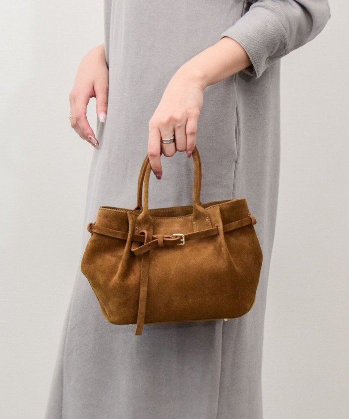 【インター ショシュール/INTER-CHAUSSURES】の【CHRISTIAN VILLA】レザーミディアムハンドバッグ インテリア・キッズ・メンズ・レディースファッション・服の通販 founy(ファニー) https://founy.com/ ファッション Fashion レディースファッション Fashion for Women バッグ Bags イタリア Italy ベーシック Basic, Essential ポケット Pocket, Pocket Detail ラップ Wrap, Wrap Design |ID: prp329100004683469 ipo3291000000034059524