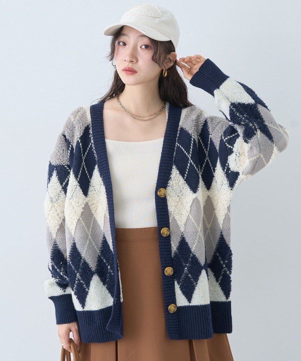 【アースミュージックアンドエコロジー/earth music&ecology】のループ編みアーガイルカーディガン インテリア・キッズ・メンズ・レディースファッション・服の通販 founy(ファニー) ファッション Fashion レディースファッション Fashion for Women トップス・カットソー Cut & Sew Tops カーディガン・羽織り Layered Style Cardigans おすすめ Recommended / Our Picks カーディガン Cardigan, Knitwear フェミニン Feminine, Girly ポケット Pocket, Pocket Detail ループ Loop, Loop Knit A/W・秋冬 Autumn/Winter Navy|ID: prp329100004686490 ipo3291000000033842083